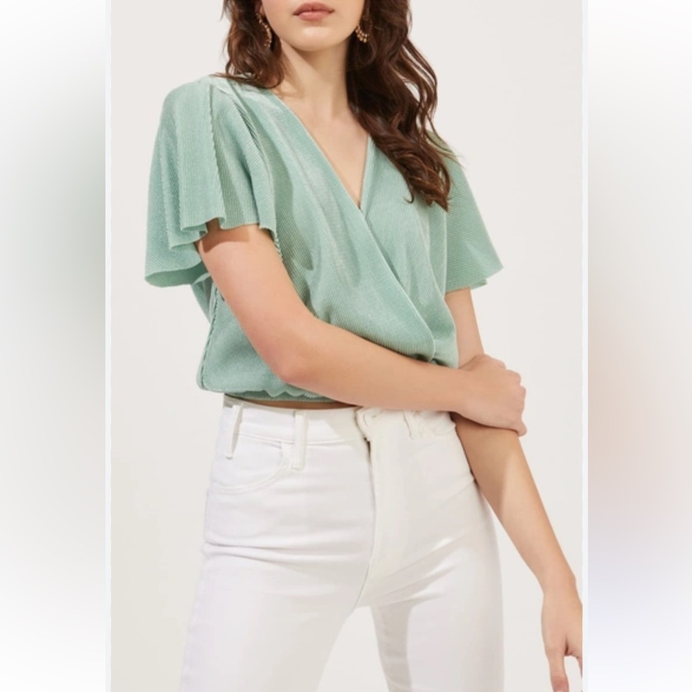 ASTR the Label Crinkle Wrap Top in Seafoam Size XS
